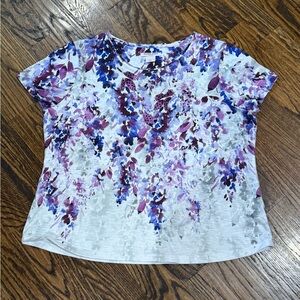 Pretty Allison Daley Floral Short Sleeve Top